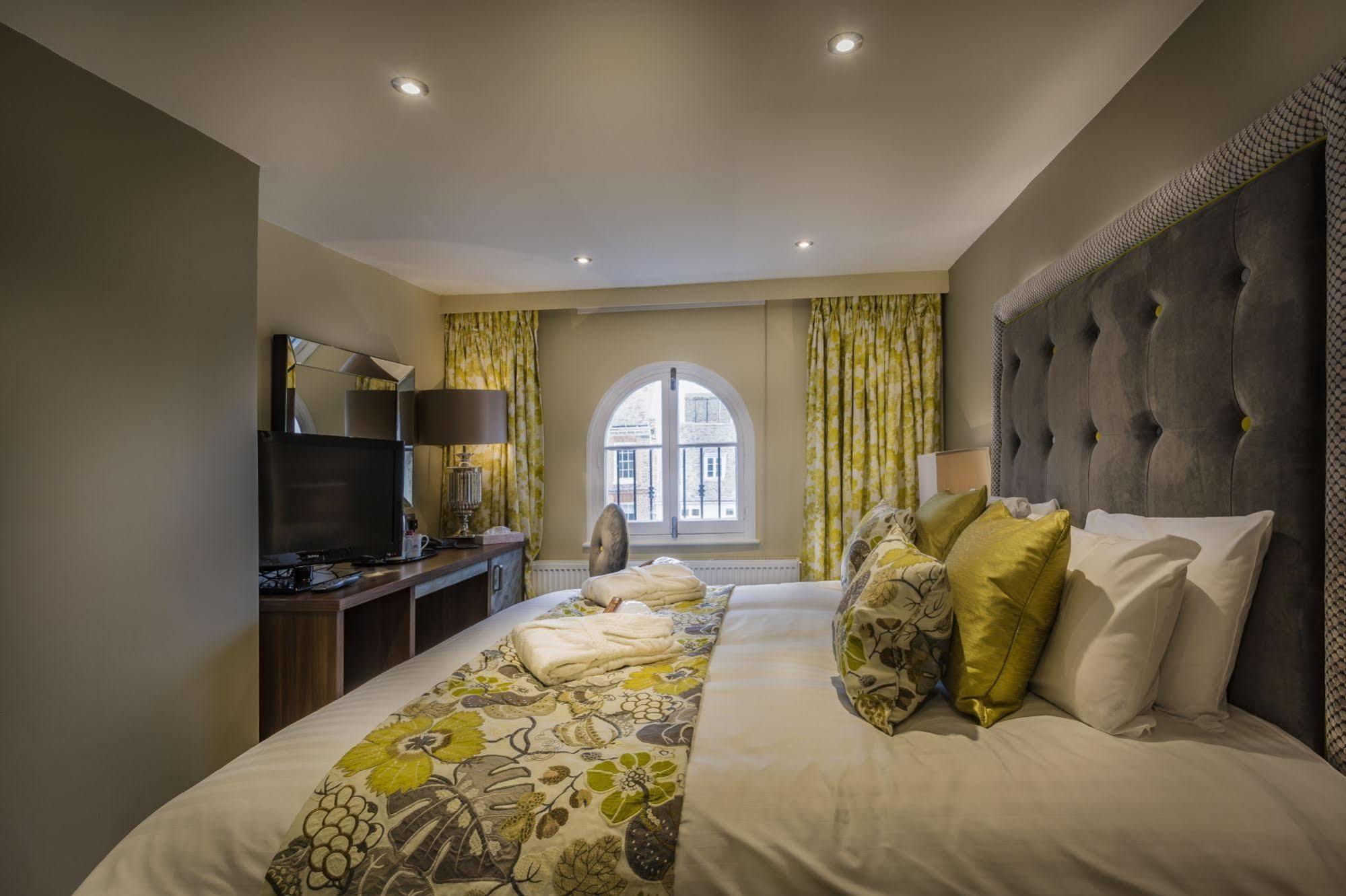 The Golden Lion Hotel, St Ives, Cambridgeshire St Ives  Buitenkant foto