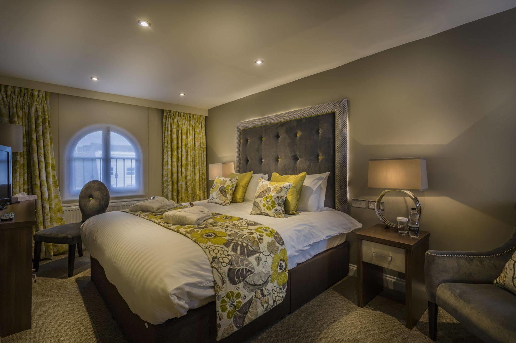 The Golden Lion Hotel, St Ives, Cambridgeshire St Ives  Buitenkant foto